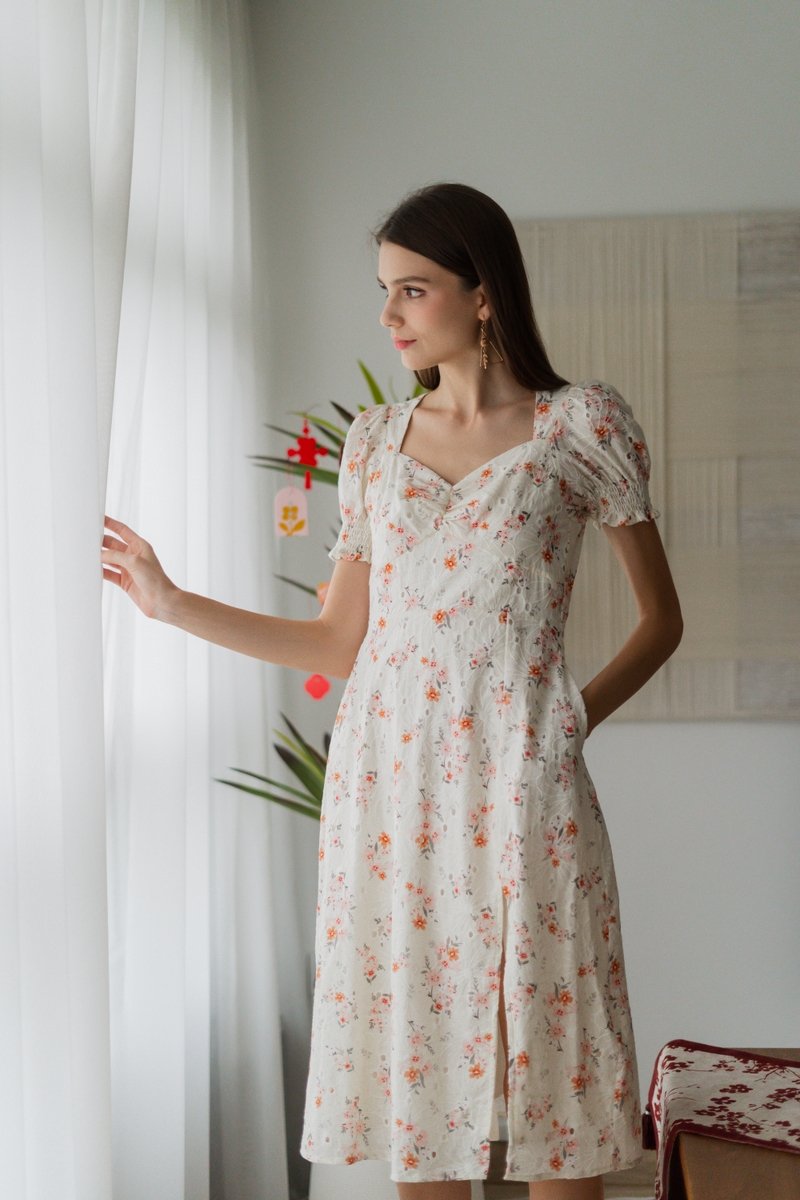 Elise Floral Ruched Eyelet Midi Dress in Pink (XS)