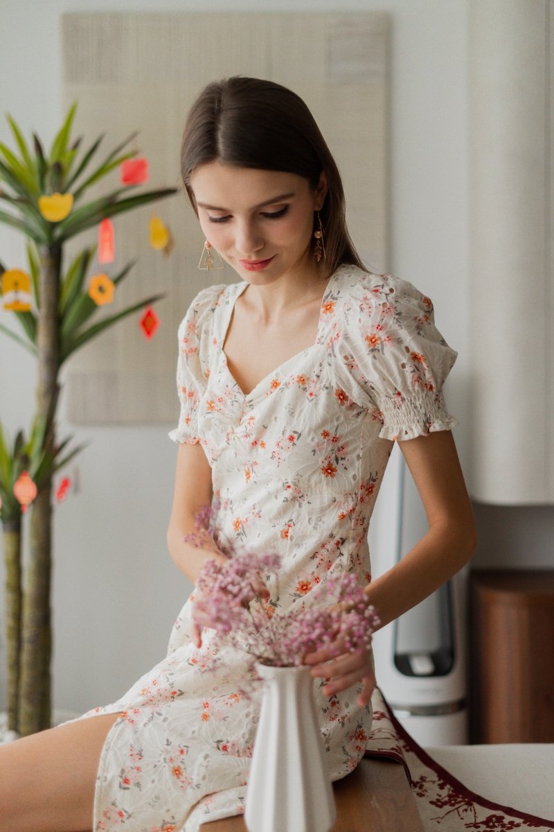 Elise Floral Ruched Eyelet Midi Dress in Pink (XS)
