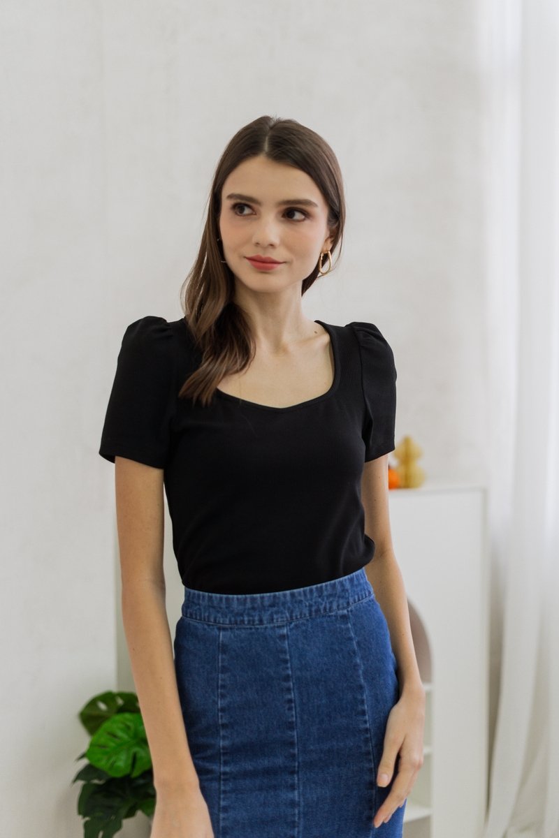 Izabel Ribbed Cotton Sweetheart Top in Black (XS)