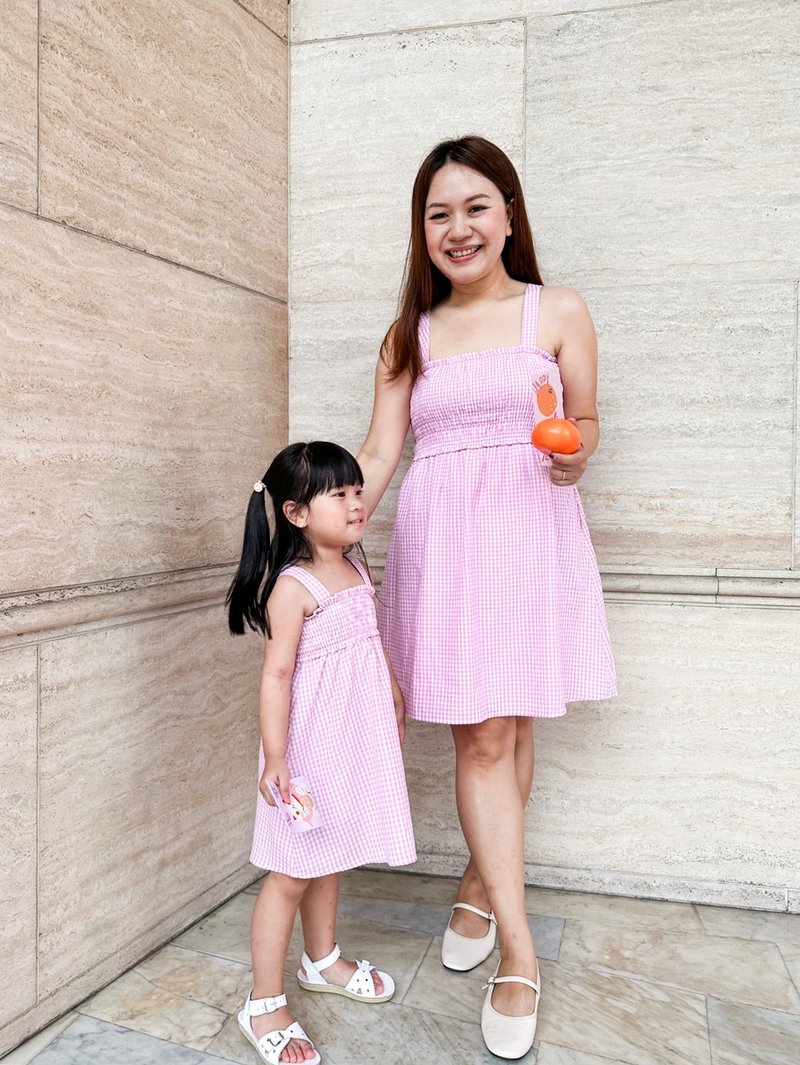 Everleigh Smocked Gingham Kids Dress in Pink