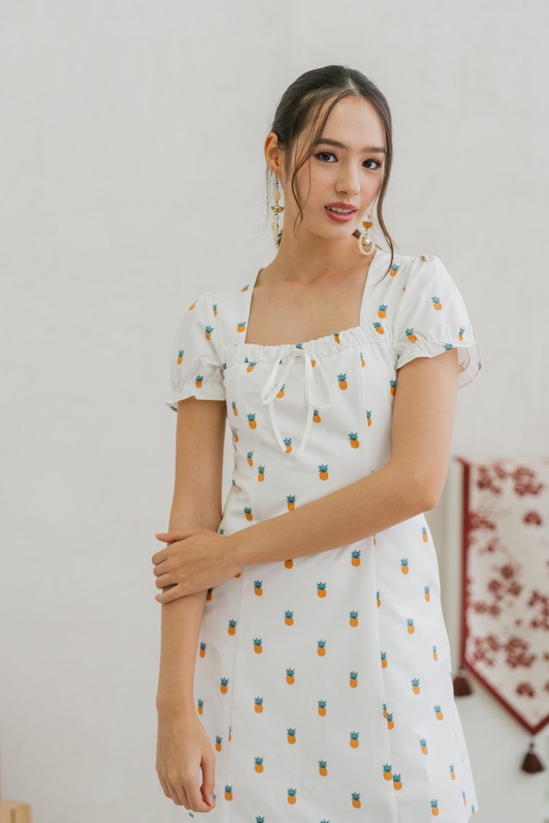 Lucy Tie Ribbon Pineapple Dress in White (XS)