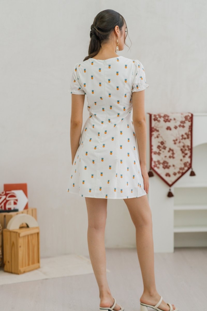 Lucy Tie Ribbon Pineapple Dress in White (XS)