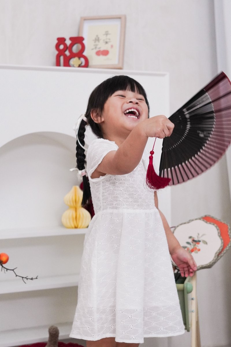 Jewel Peterpan Smocked Kids Dress in White