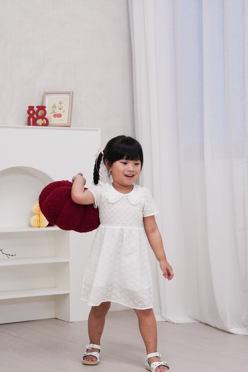 Jewel Peterpan Smocked Kids Dress in White