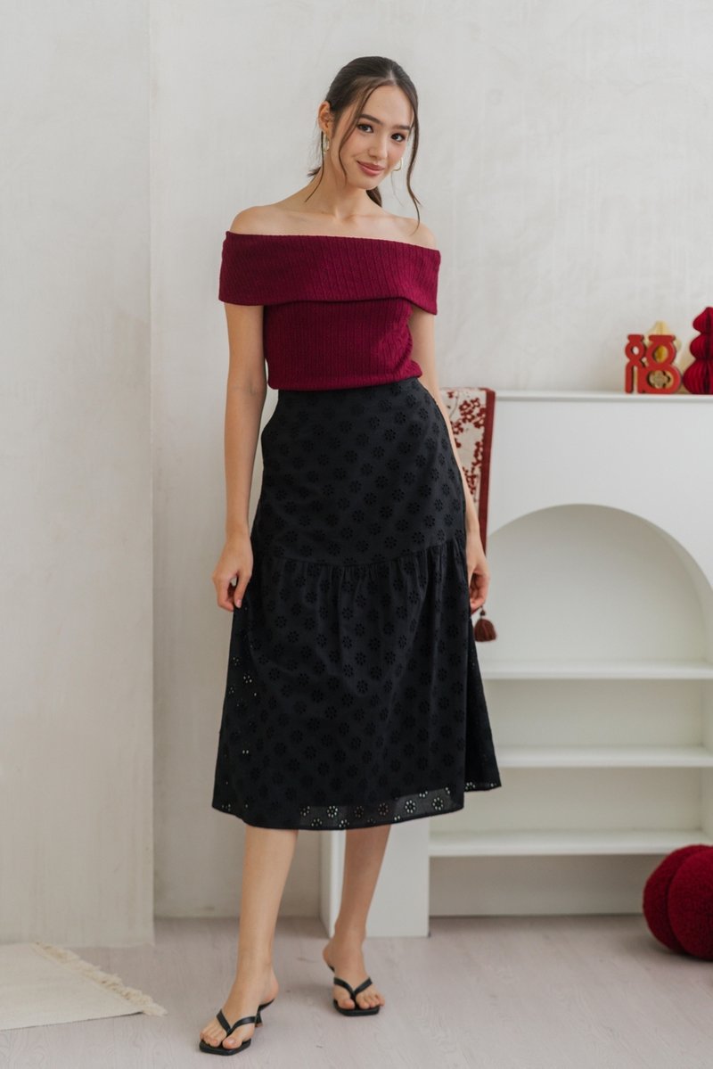 Anna Floral Eyelet Midi Tiered Skirt in Black (S)
