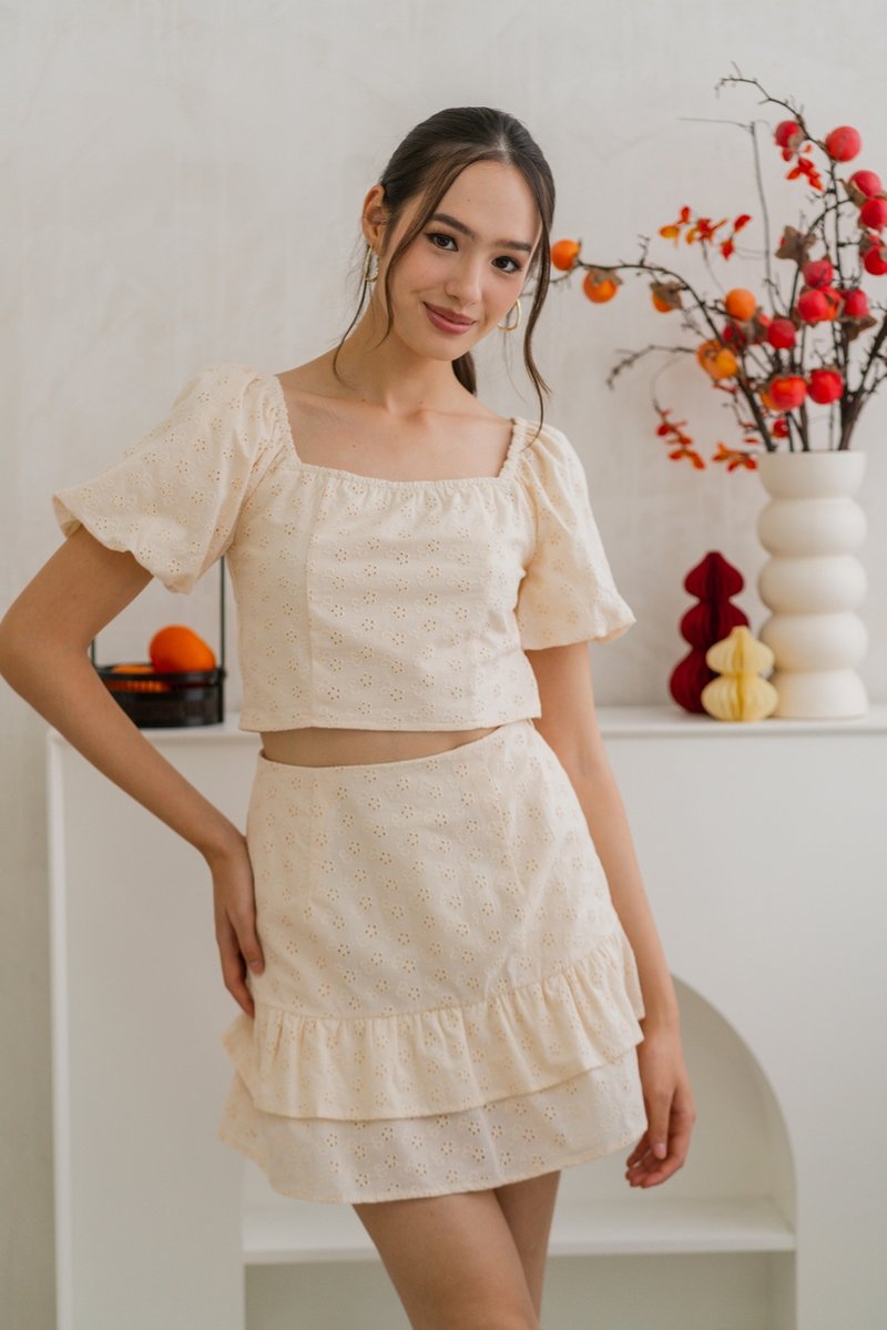 Debby Eyelet Skort in Cream