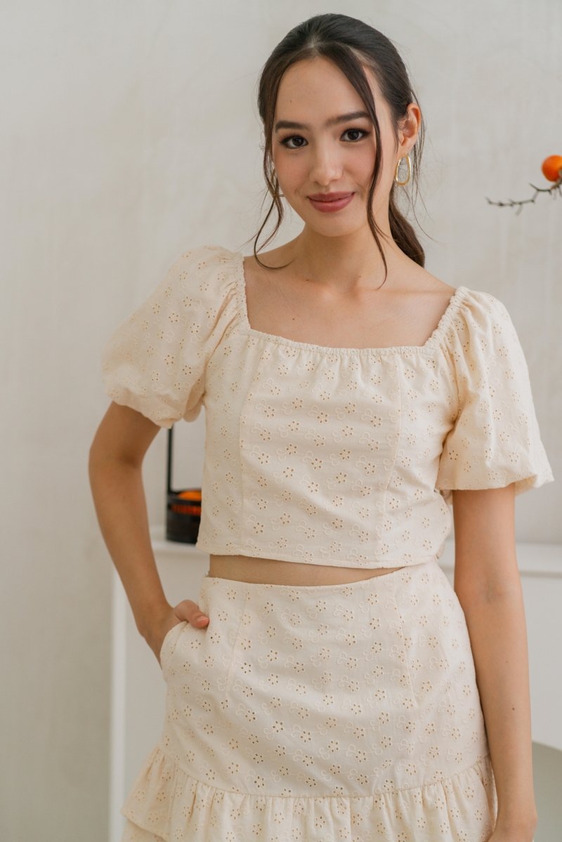 Debby Eyelet Skort in Cream
