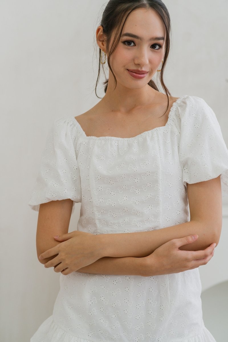 Debby Eyelet Crop Sleeve Top in White (XS)