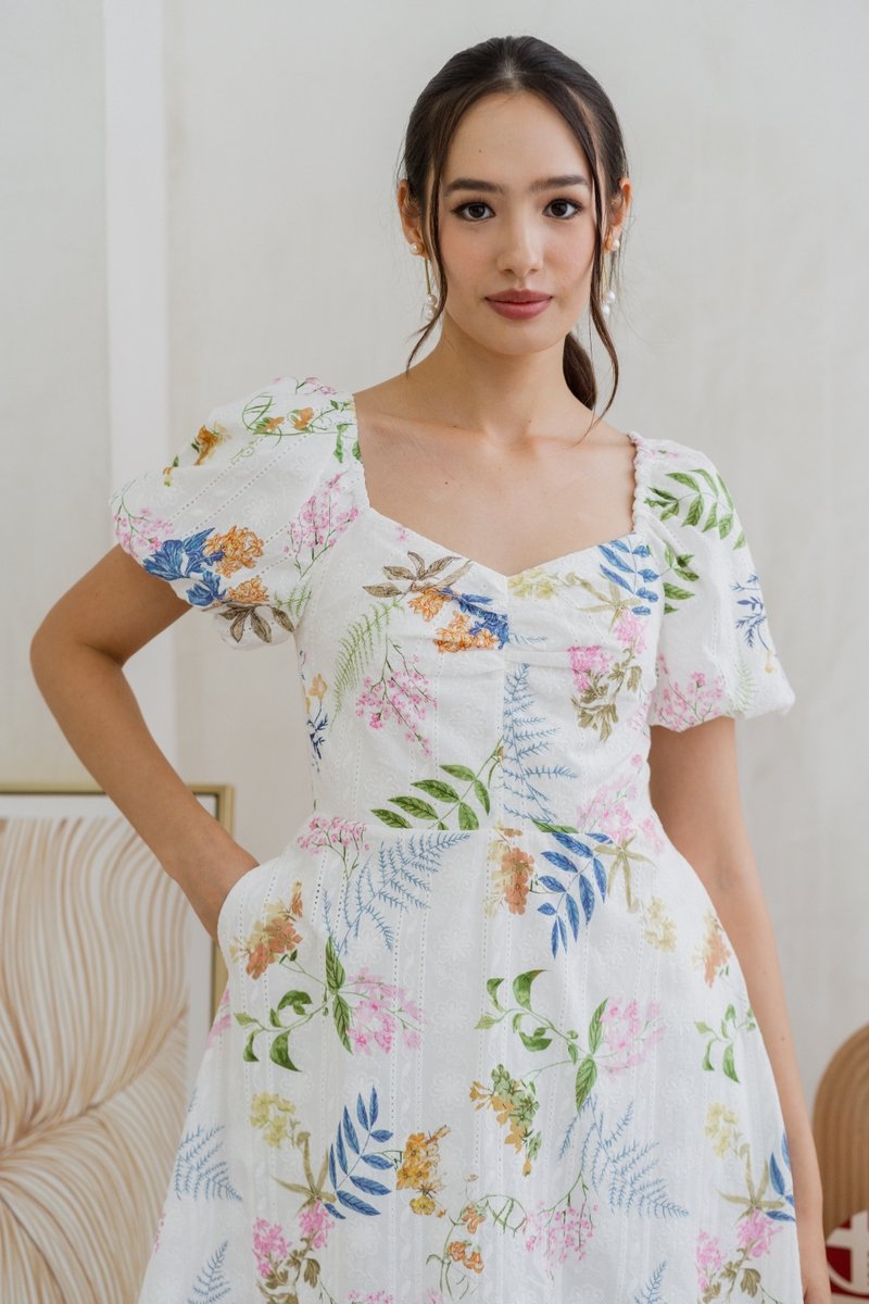 Kanani Sweetheart Floral Eyelet Dress Romper in White (XS)