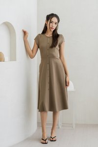 Destiny Button Down Cotton Midi Dress in Khaki (XS)