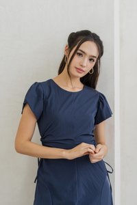 Hilda Textured Maxi Dress in Navy (XS)