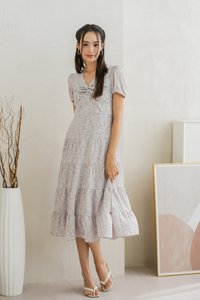 Yvonne Twist Knot Tiered Midi Dress in Lilac (XS)