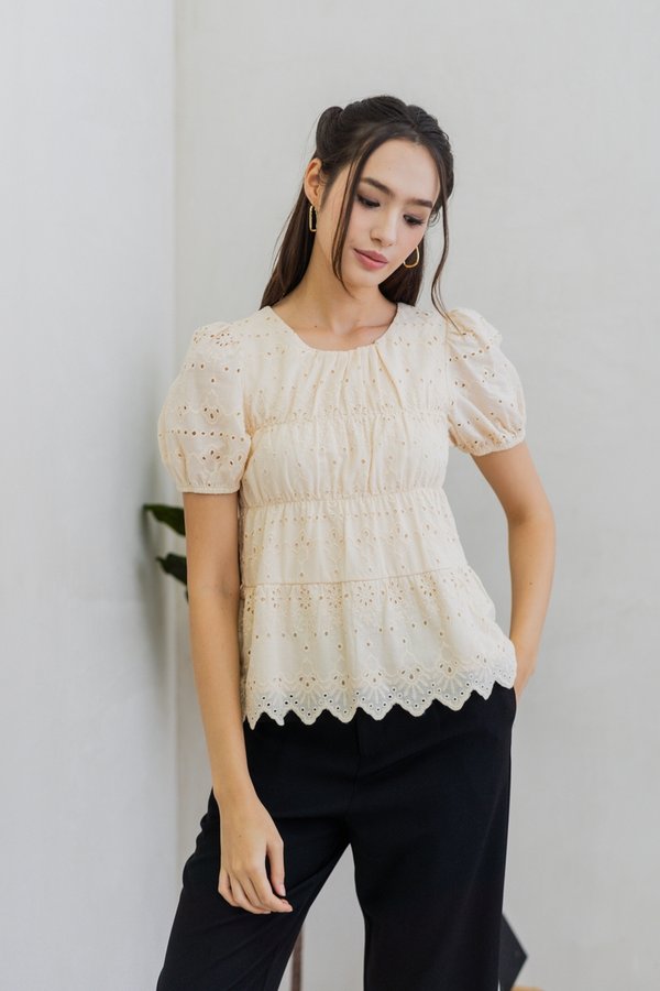 Hilary Eyelet Top in Cream (XS)