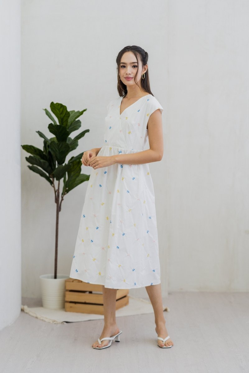 Bernice Ribbon Embroidery Overlap Midi Dress in White (XS)