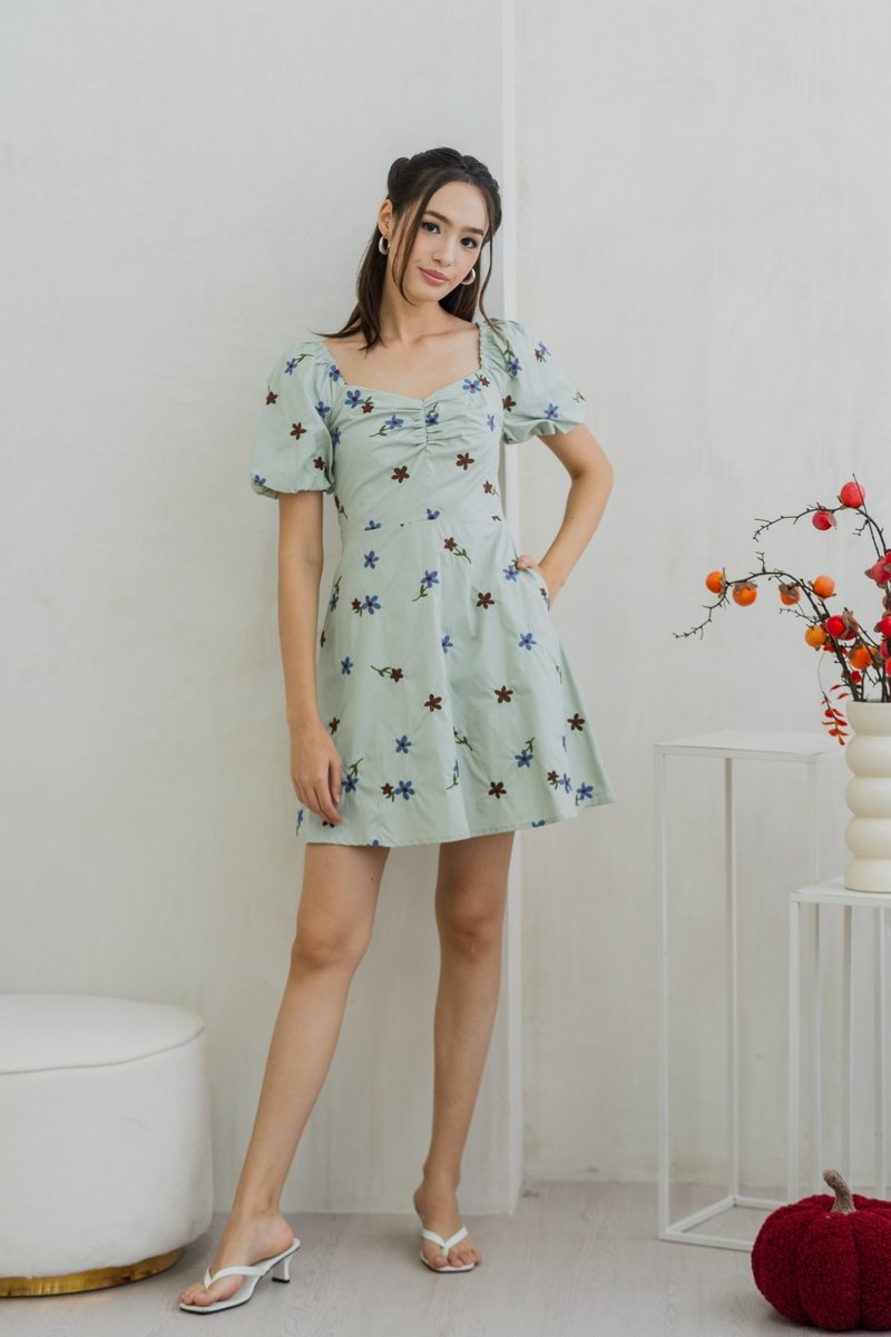 Muriel Sweetheart Puff Sleeves Dress in Sage (XS)