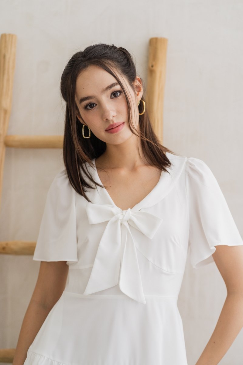 Darlene Ribbon Tiered Dress in White (XS)