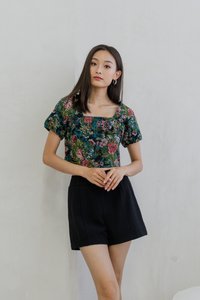 Araia Textured Floral Smocked Top in Forest