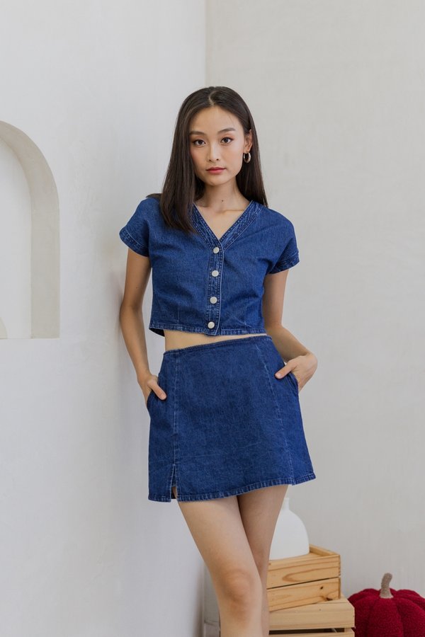Piper Denim Button Top in Dark Wash (XS)