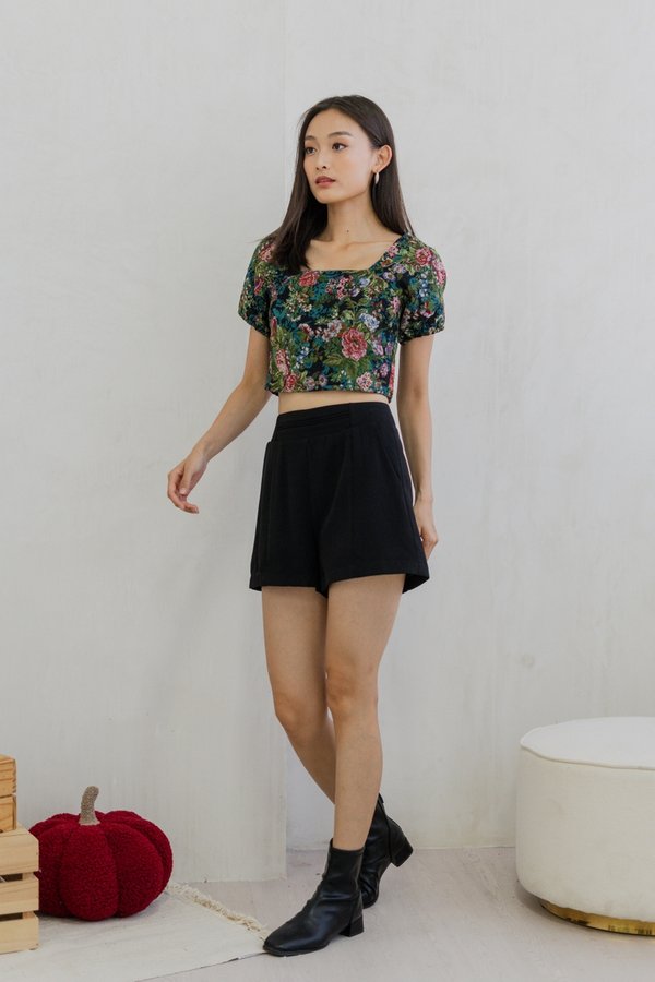 Araia Textured Floral Smocked Top in Forest