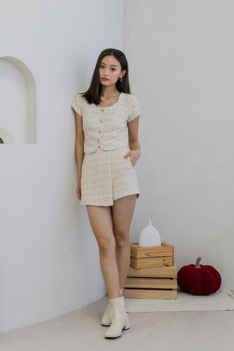 Juniper Tweed Skort in Cream