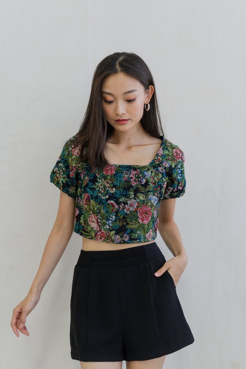 Araia Textured Floral Smocked Top in Forest