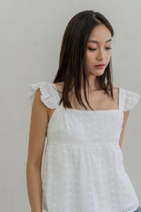 Tammi Eyelet Ruffle Top In White (L)