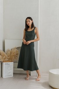 Ausha Panel Midi Dress In Olive Green