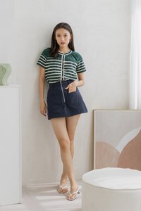 Alivia Front Zipper Denim Skorts in Navy