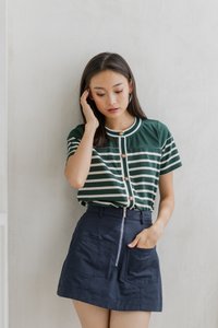 Alivia Front Zipper Denim Skorts in Navy