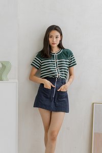 Alivia Front Zipper Denim Skorts in Navy