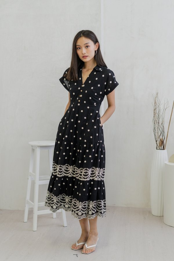 Safia Floral Embroidered Collared Maxi Dress In Black (XS)