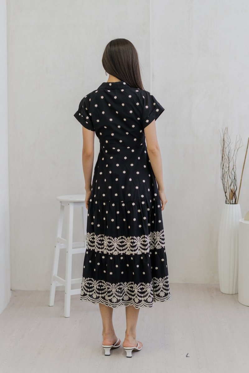 Safia Floral Embroidered Collared Maxi Dress In Black (XS)