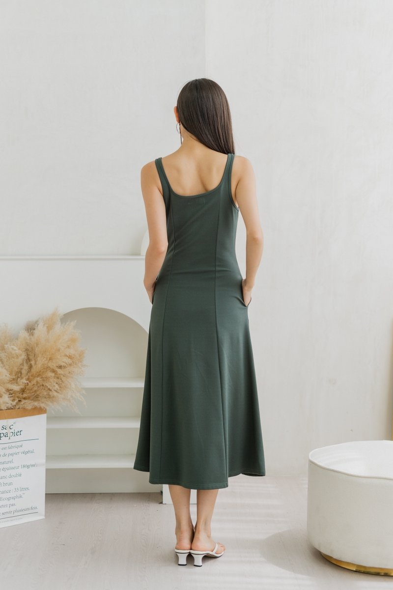 Ausha Panel Midi Dress In Olive Green