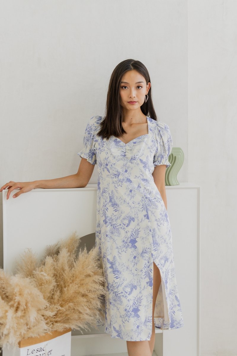Macie Printed Floral Midi Dress In Blue (XS)
