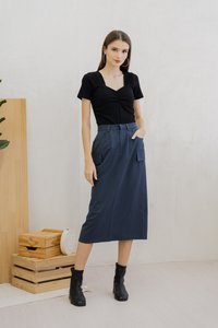 Yuka Ribbed Padded Sweetheart Top In Black (XS)