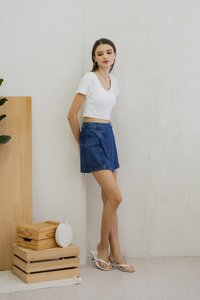 Acacia Ribbed Padded Crop Top In White