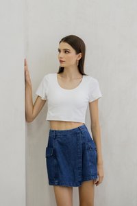 Acacia Ribbed Padded Crop Top In White
