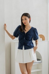 Maeve Denim Ruched Front Zip Top (XS)