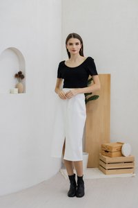 Acacia Ribbed Padded Crop Top In Black