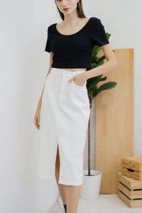 Acacia Ribbed Padded Crop Top In Black