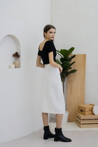 Acacia Ribbed Padded Crop Top In Black