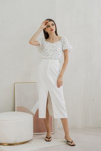 Hallie Flared Sleeve Sweetheart Top (XS)