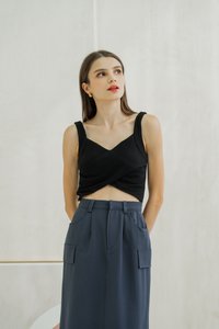 Giselle Padded Overlap Crop Top In Black (XS)