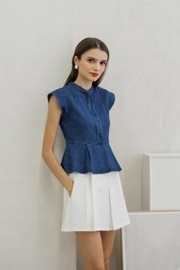 Eliza Front Zipper Mandarin Collar Denim Top (XS)