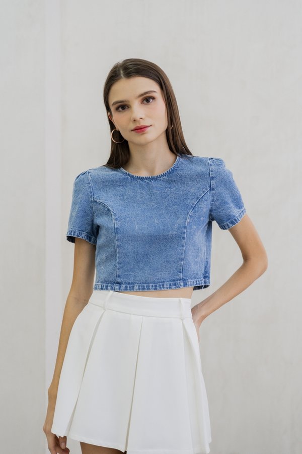 Kienna Denim Crop Top In Light Wash (XS)