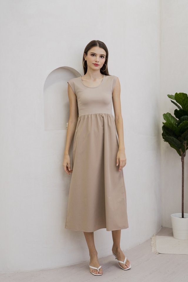 Julane Mixed Fabric Maxi Dress In Khaki