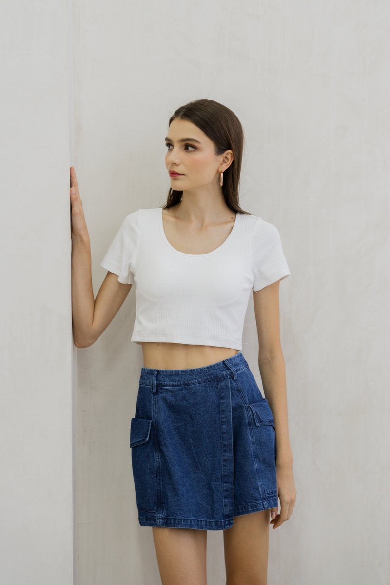 Acacia Ribbed Padded Crop Top In White