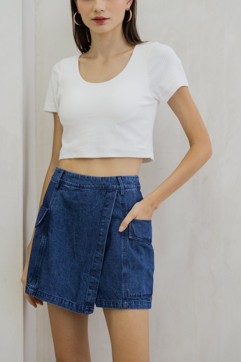 Acacia Ribbed Padded Crop Top In White