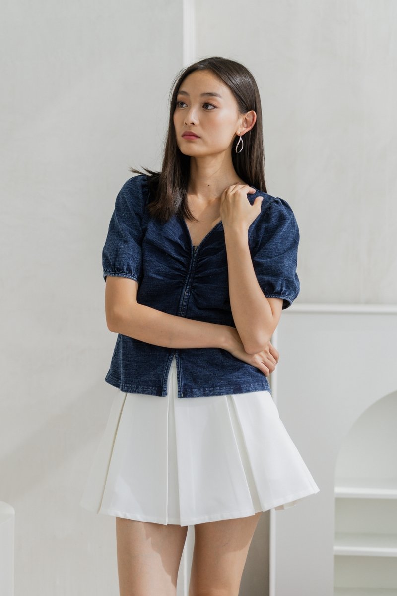 Maeve Denim Ruched Front Zip Top (XS)
