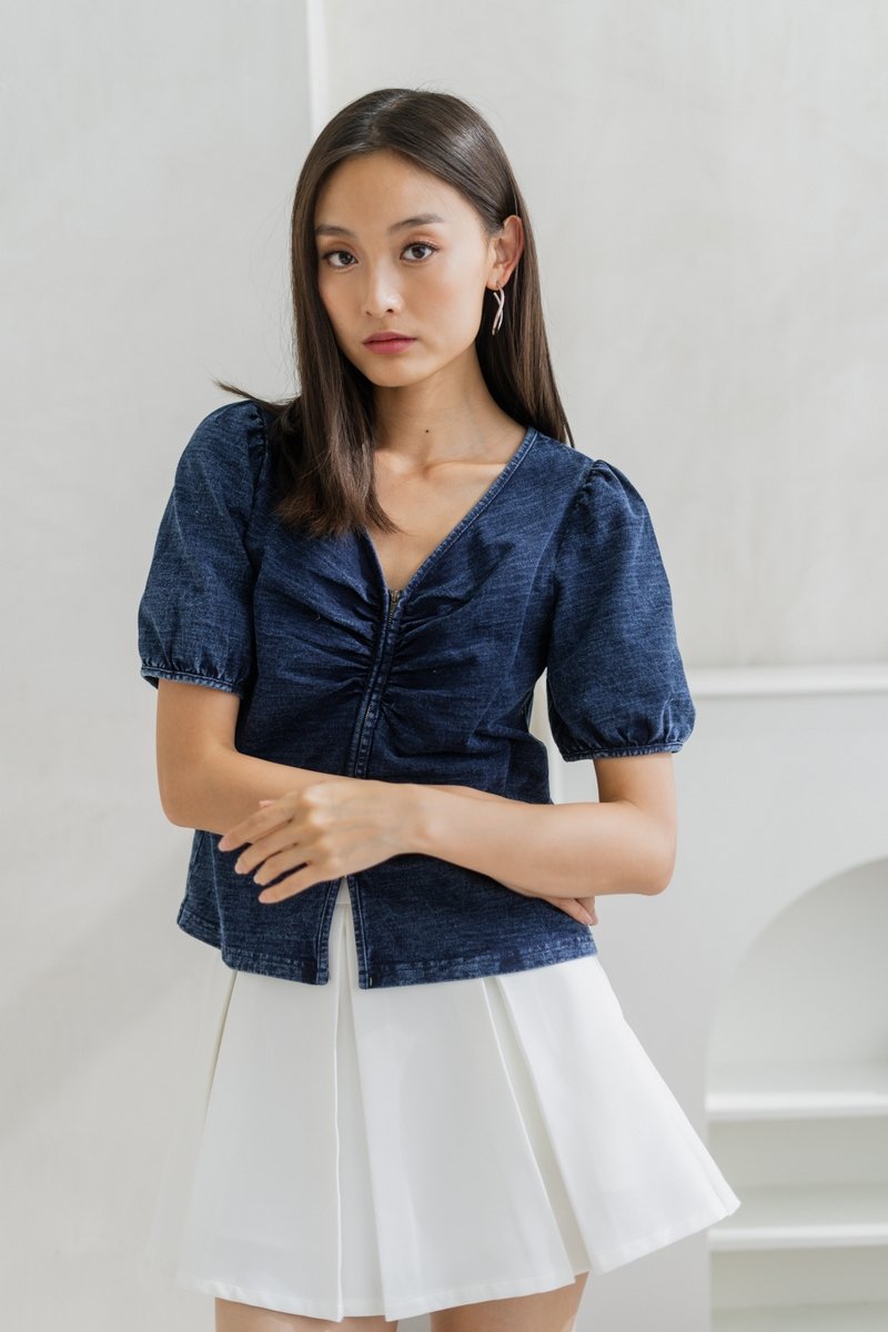 Maeve Denim Ruched Front Zip Top (XS)